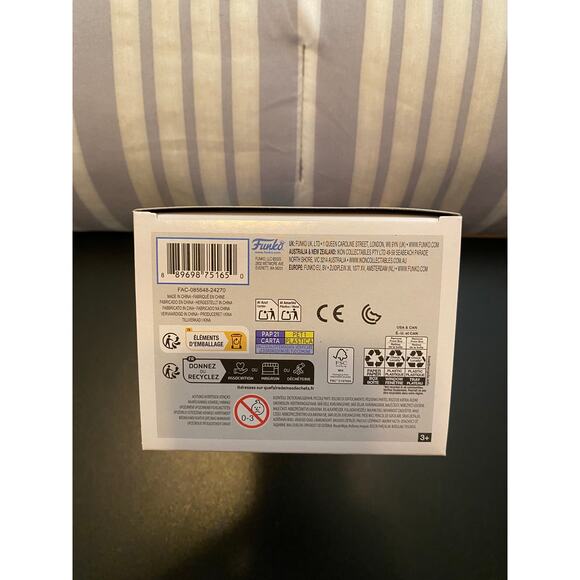 Funko Pop Disney:  Stitch In Costume - Stitch As Pongo - Picture 6 of 6